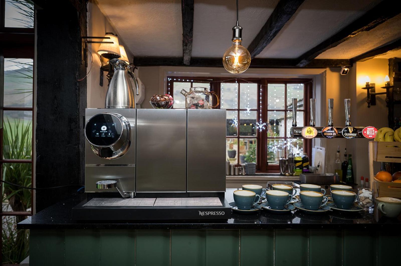 Tottington Manor Hotel Henfield Esterno foto