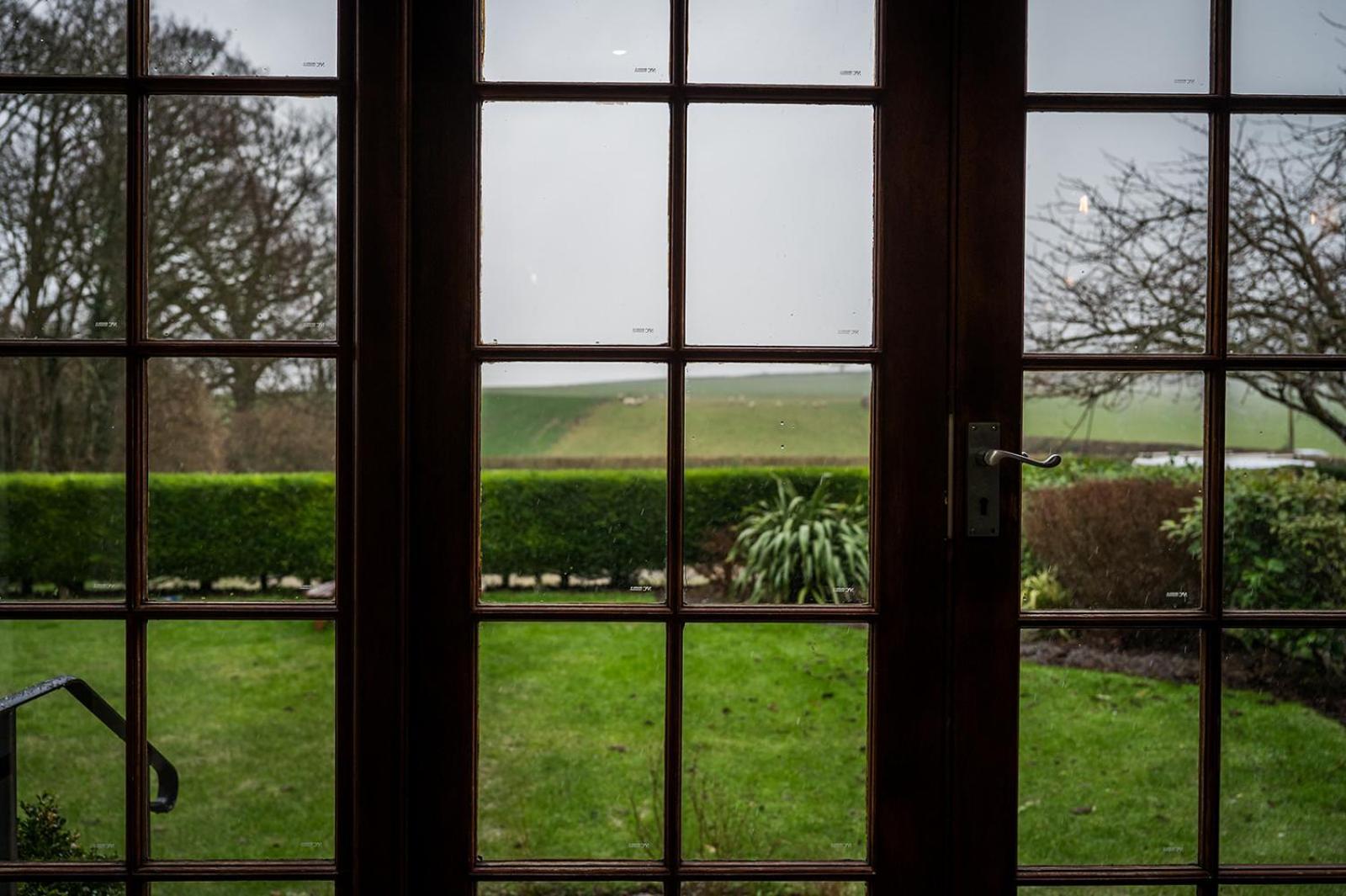 Tottington Manor Hotel Henfield Esterno foto