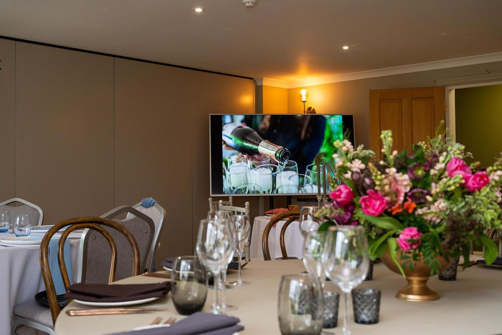 Tottington Manor Hotel Henfield Esterno foto