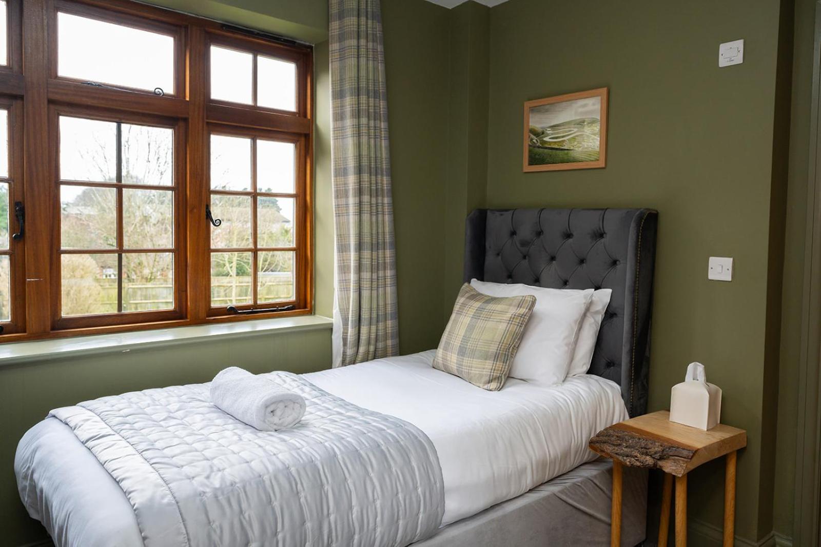 Tottington Manor Hotel Henfield Esterno foto