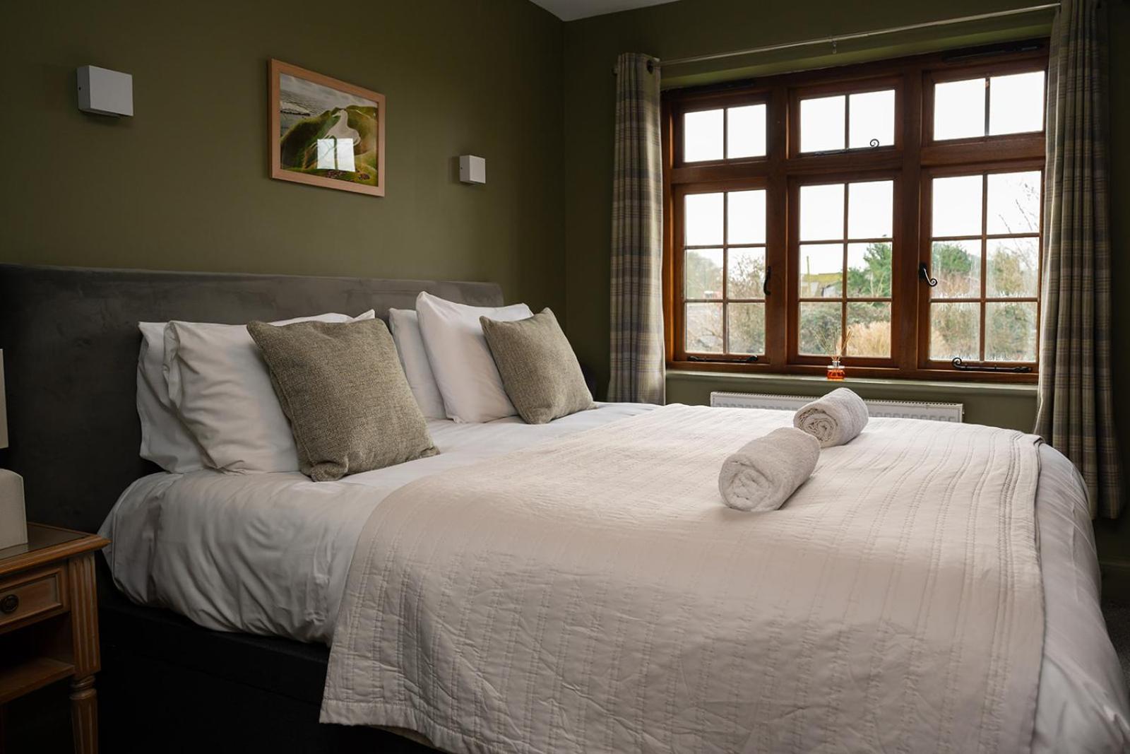 Tottington Manor Hotel Henfield Esterno foto