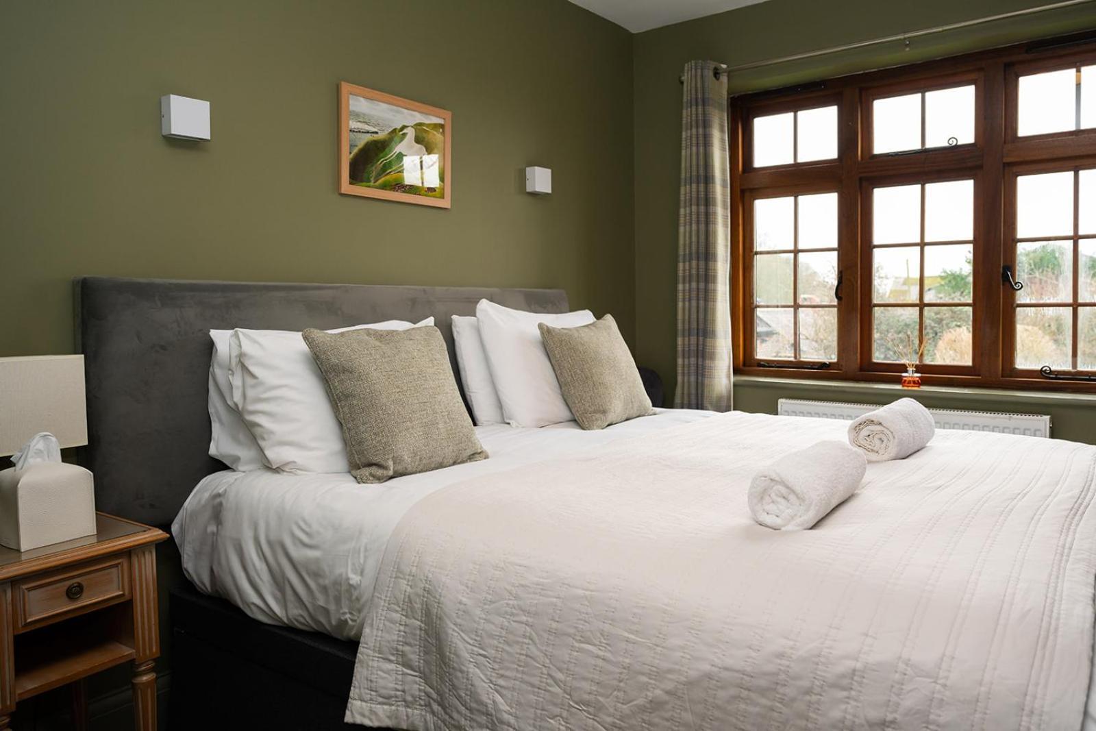 Tottington Manor Hotel Henfield Esterno foto